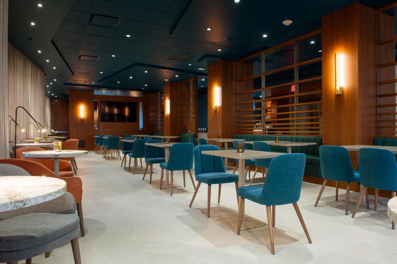 Matrix Hotel Edmonton Kültér fotó