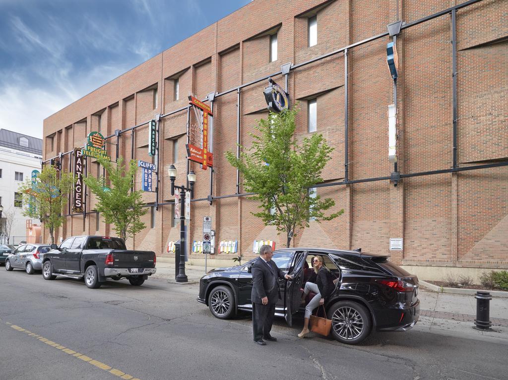Matrix Hotel Edmonton Kültér fotó