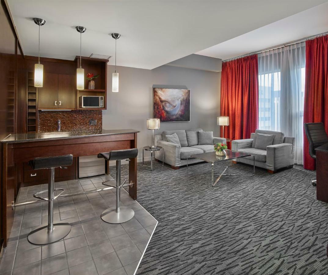 Matrix Hotel Edmonton Kültér fotó