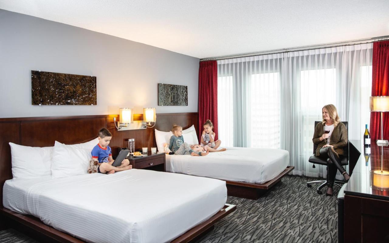 Matrix Hotel Edmonton Kültér fotó